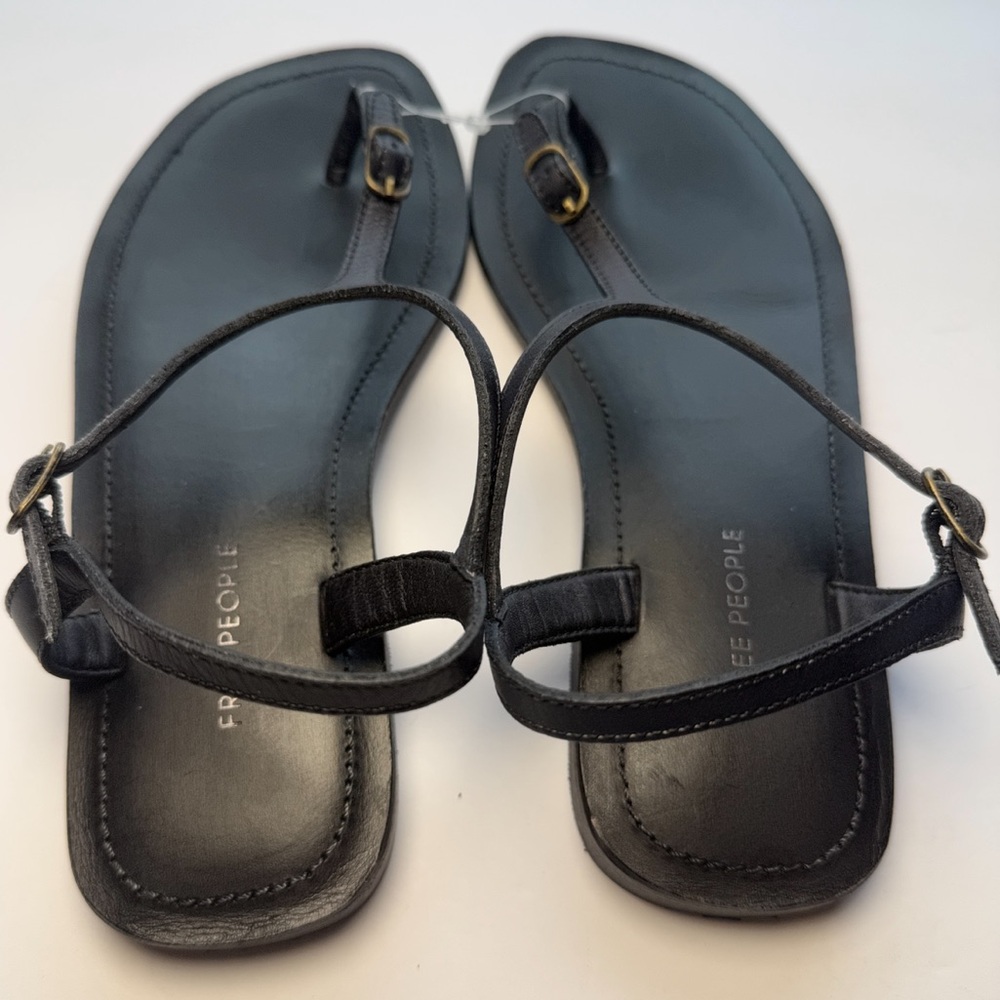 Free People Alina Leather Classic Thong Sandals Minimalist Strappy Black Size 7 - Picture 4 of 6